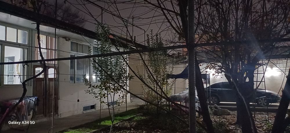 Участок для бизнеса вдоль дороги.