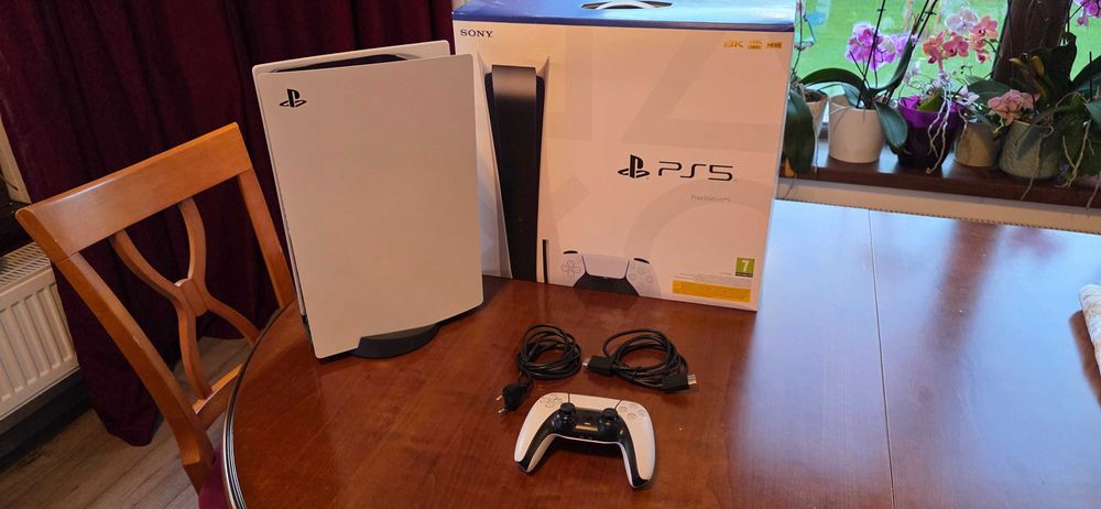 Playstation PS5 Disk Edition 825GB cu controller