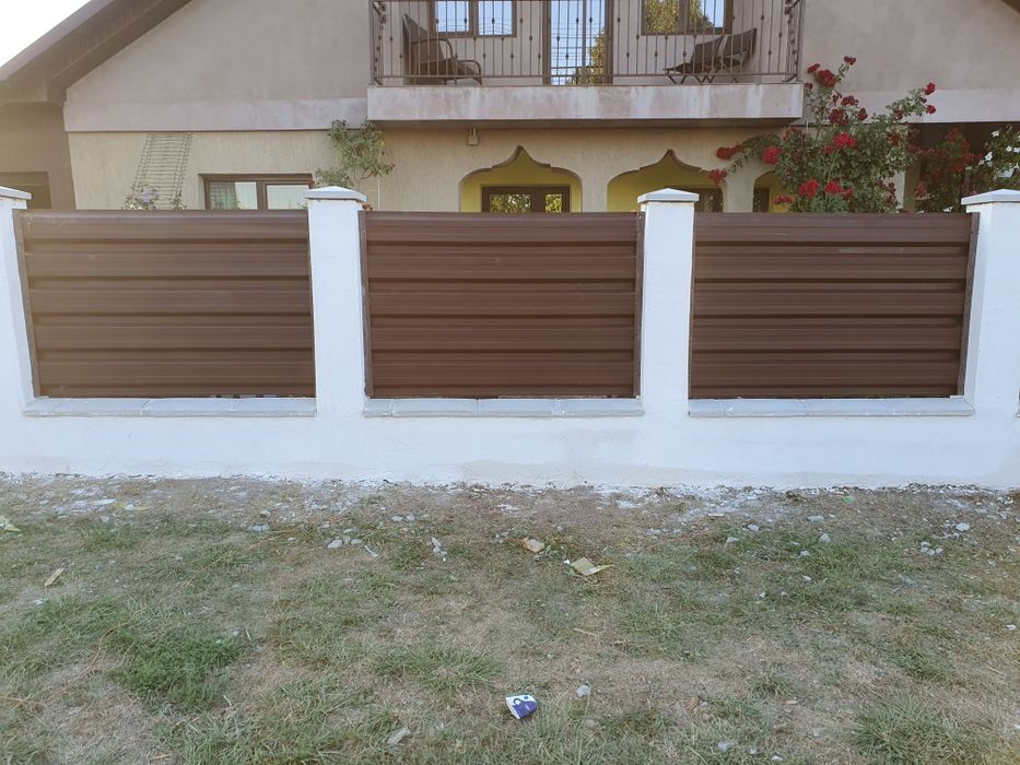 Garduri si porti stil jaluzea, sipca metalica, tabla cutata