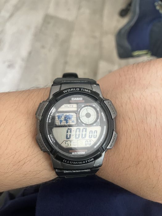 Наручные часы Casio