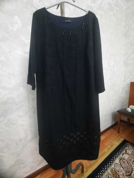 Платье бу тёмносинего цвета