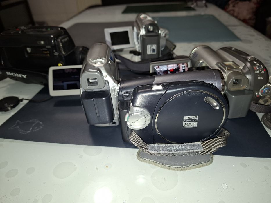 Lot 5 buc. handycam-uri,  pentru piese sau reparat, ieftin
