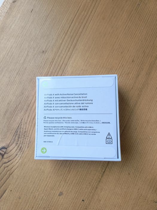 Слушалки Airpods 4