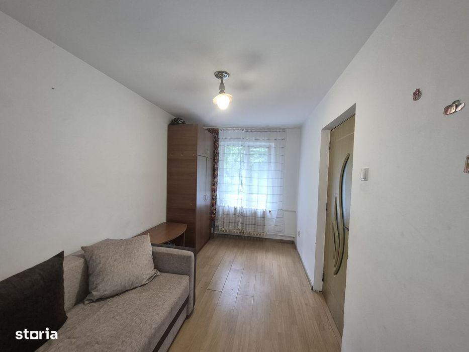 Apartament 2 camere nedecomandat Tătărași Flux lângă bulevard