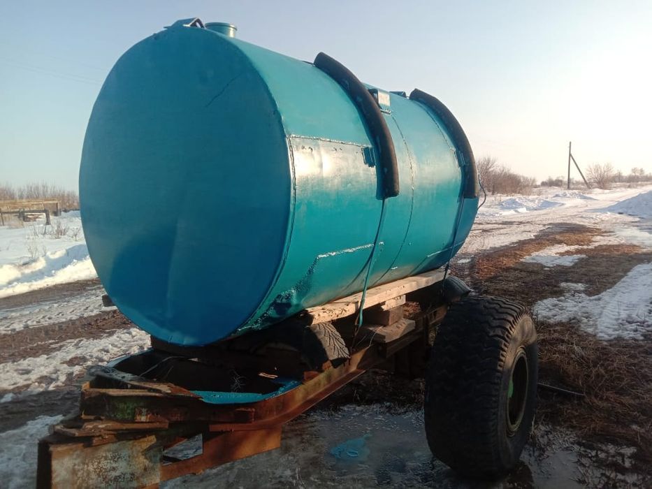 Продам бочку 3 куба