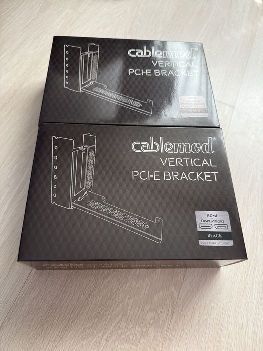 Cablemod универсален брекет и кабел за вертикален монтаж за видео карта
