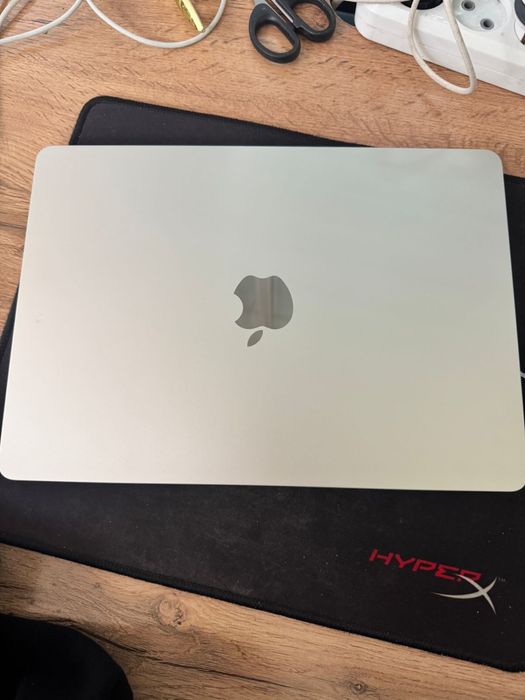 MacBook 16GB - 256GB M4