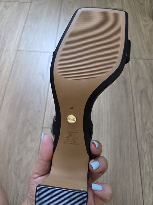 Босоножки zara кожа