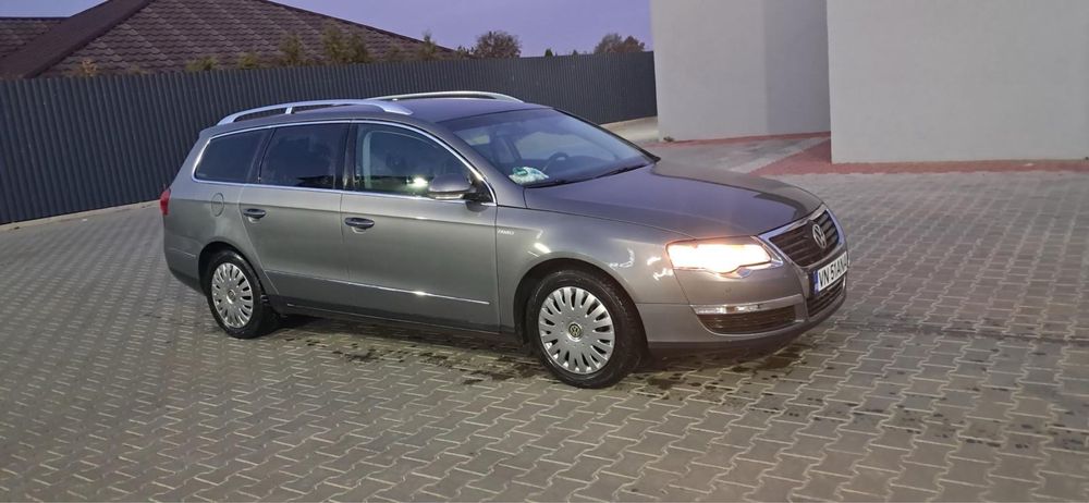 Vând Volkswagen Passat B6