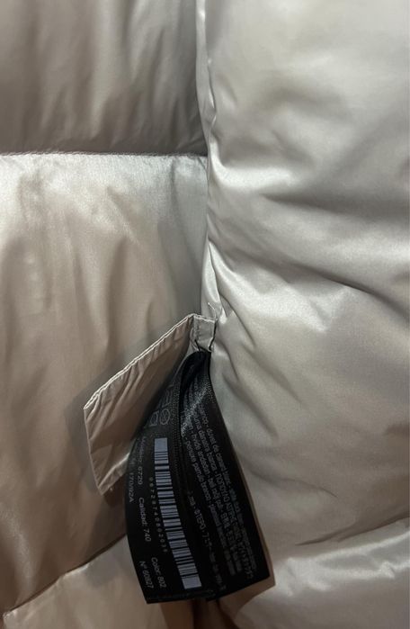 Пуховик Massimo Dutti.