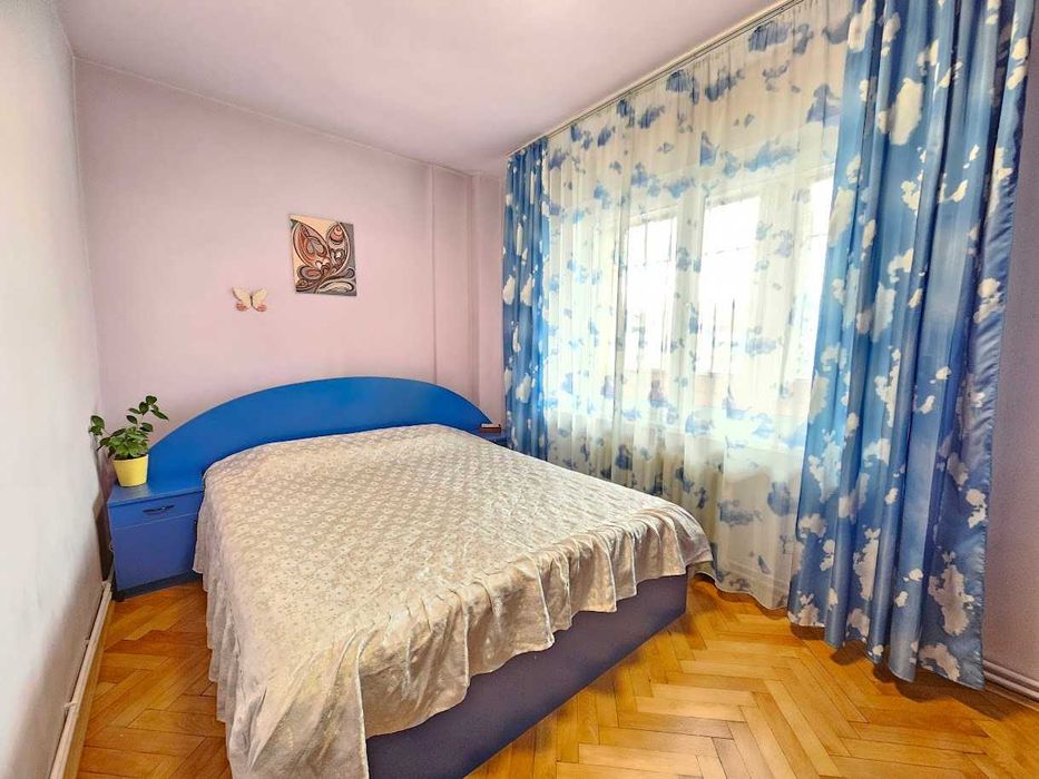 Apartament 3 camere Tudor etaj 2 cu balcon 16 mp zona Fortuna