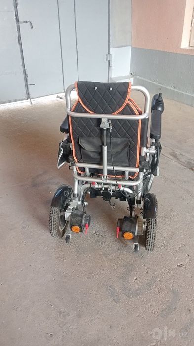 electron kalaska
Orqa diskasi yotadigan oyoqlari
