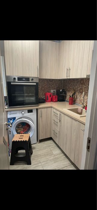 Închiriez apartament M6