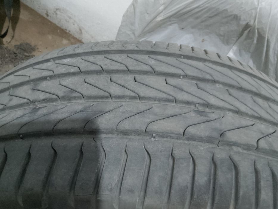 Продам комплект летних шин (б/у)
