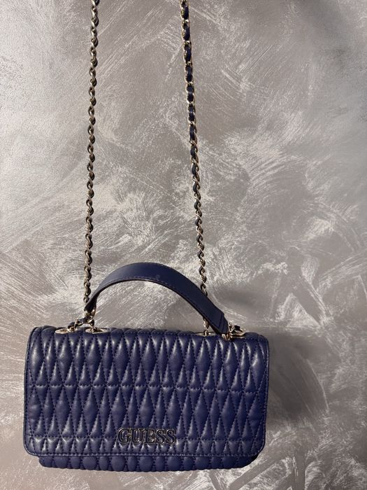 Оригинална чанта Guess