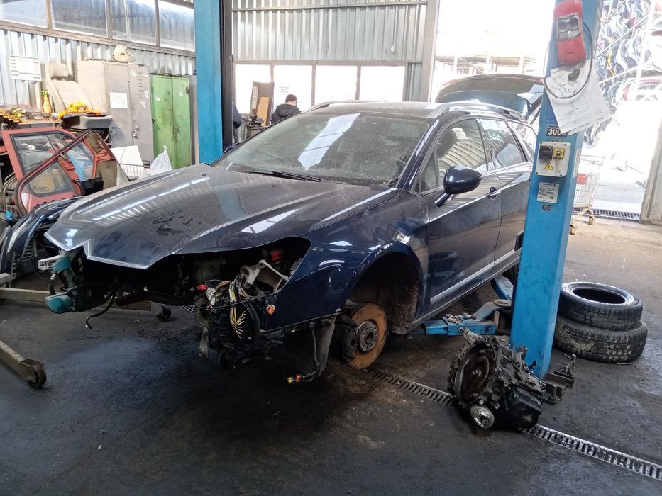 Dezmembrari Citroen C5 2 (RD, TD) (2008-2017) 3.0 HDi 240 Motorina