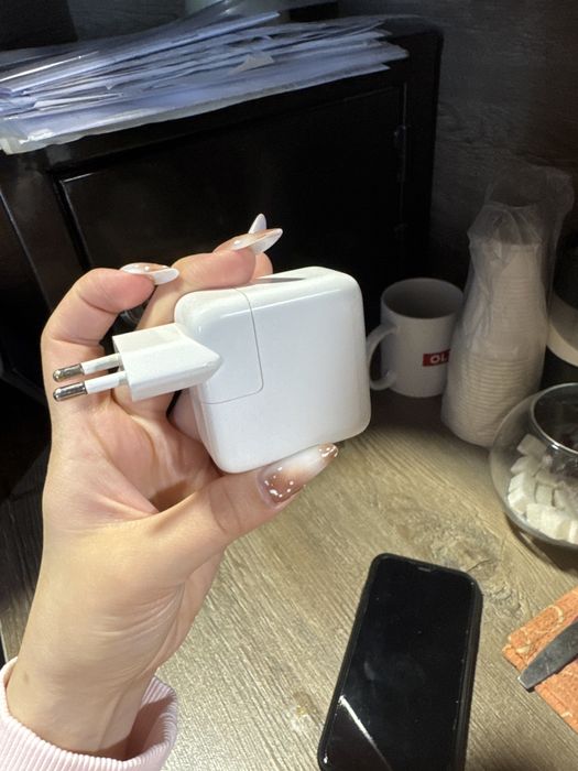 Адаптер Apple для MacBook Air, iPad, 30Вт
