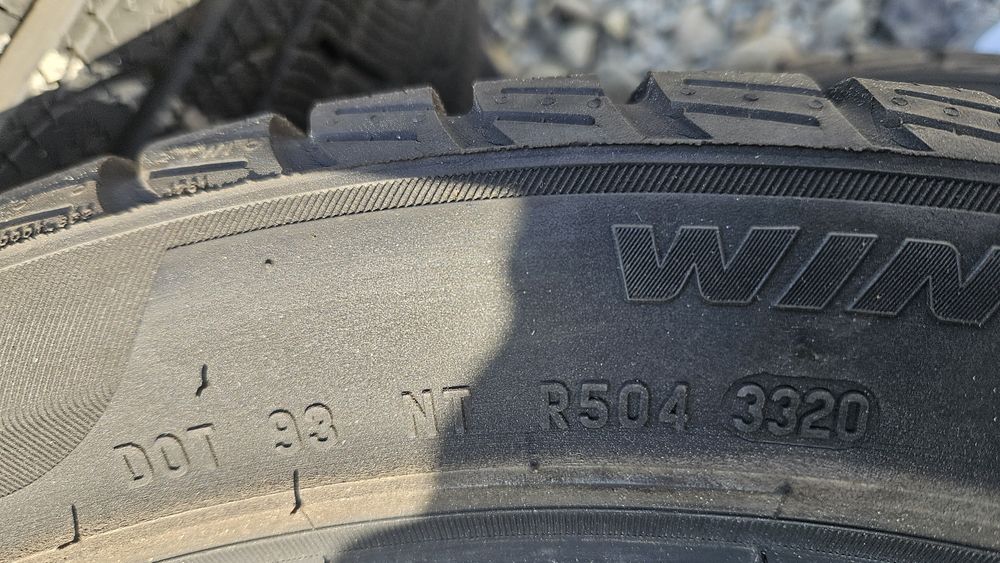 2 Anvelope Pirelli 205/50 R17 M+S