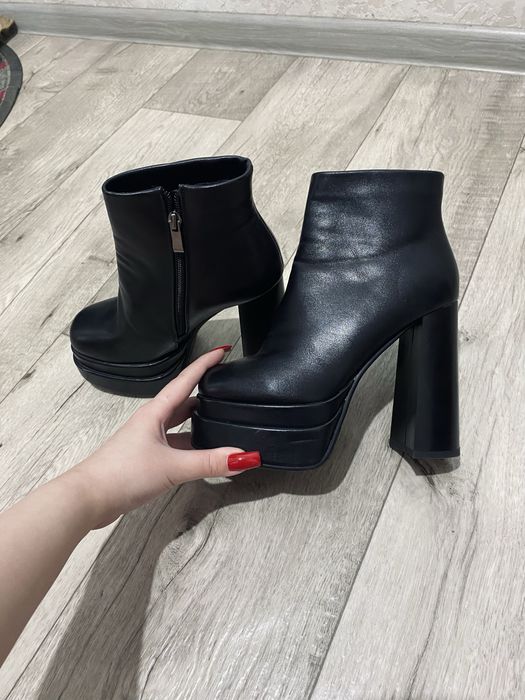 Ботильоны на каблуке