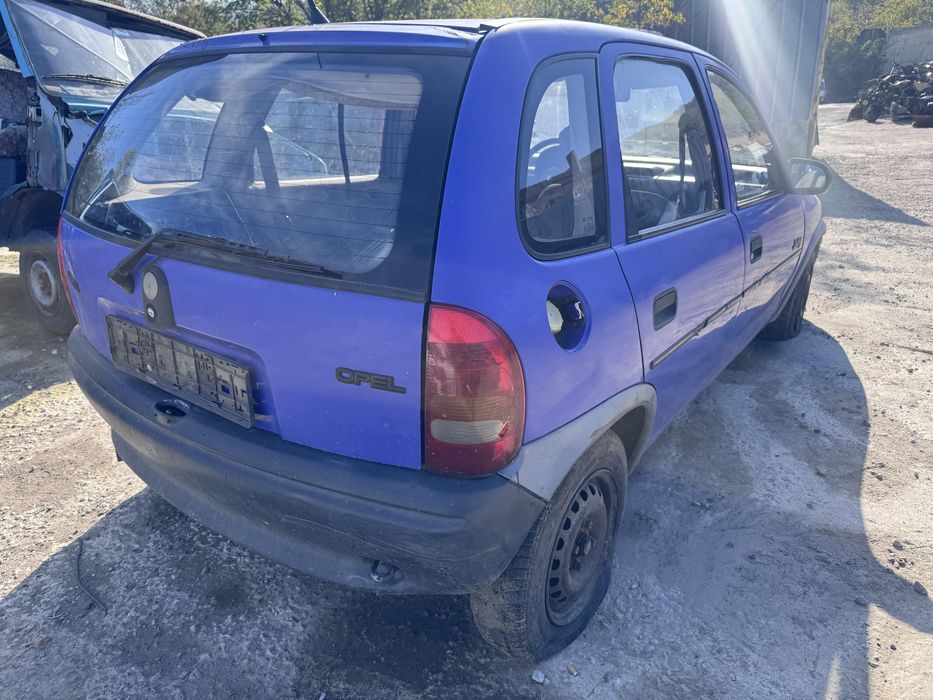 Opel Corsa b 1.2i 45hp 1994г На Части
