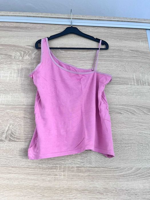 diferite tricouri si maieuri pt copii in stare foarte buna