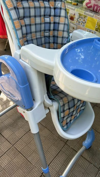 Детский стульчик для кормления