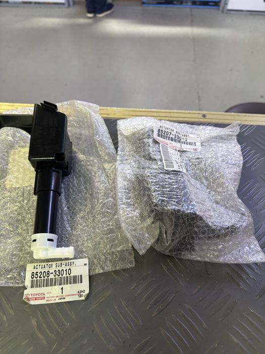 Омыватель фар камри 40-45 оригинал