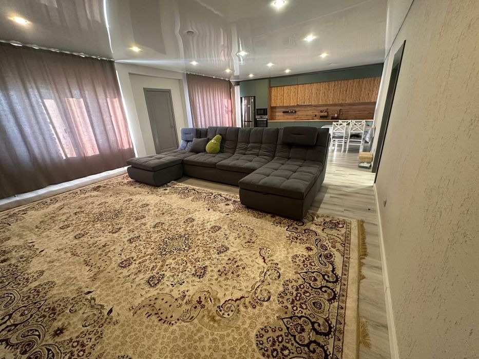 Коммерческий дом 140 м² (можно жить + бизнес)