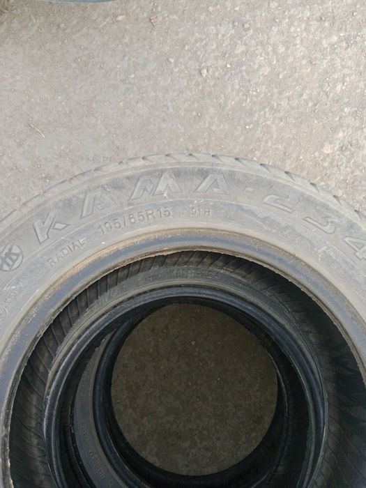 Продам шины б/у r15