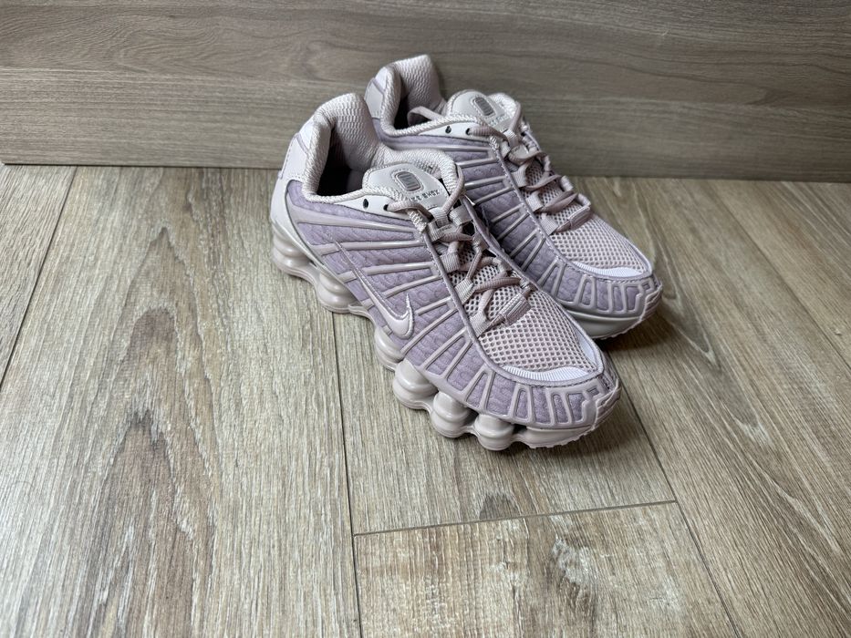 Nike Air Max Shox