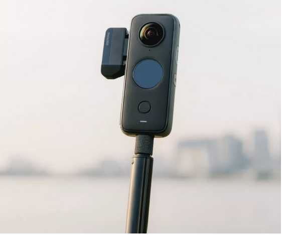 Insta360 ONE X2 Quick Card Reader, pret 300 lei