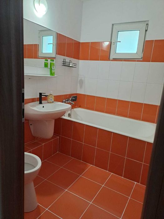 Apartament de inchiriat 3 camere Berceni Aparatorii Patriei