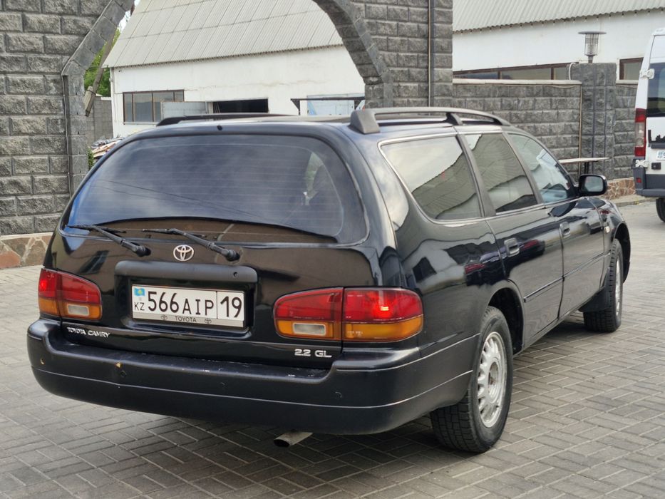 Продам машину камри 10