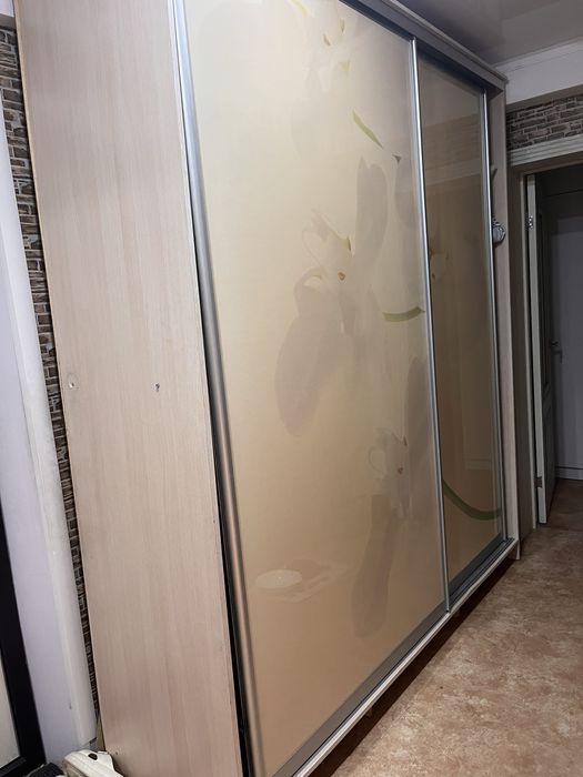 Продам большой шкаф б/у