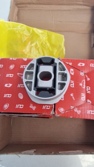 Продам сайлентблоки на Ауди