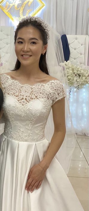 Свадебное платье