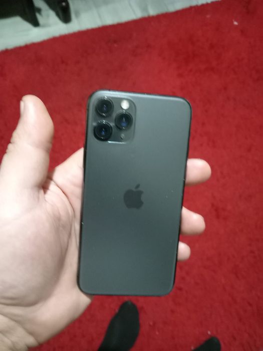 Продам айфон 11 про 64 г