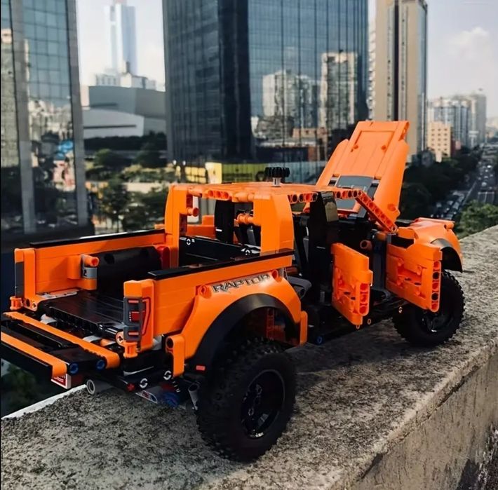 Конструктор лего Ford Raptor F-150