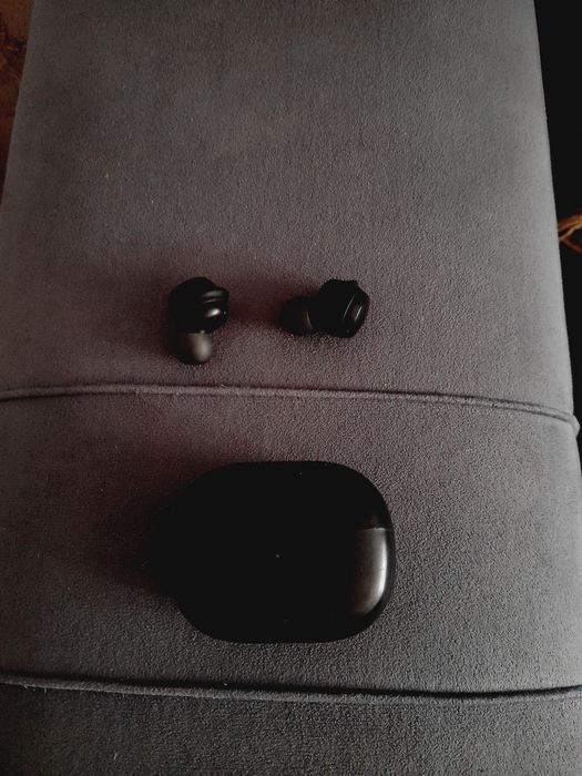 Продам наушники редми