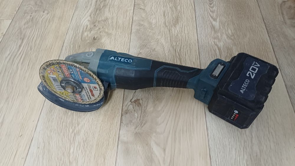 Продам электроинструмент