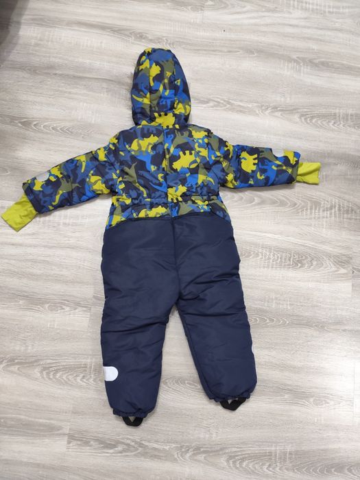 Combinezon/salopeta ski/zăpadă Sinsay măsura 110 (4-5 ani)
