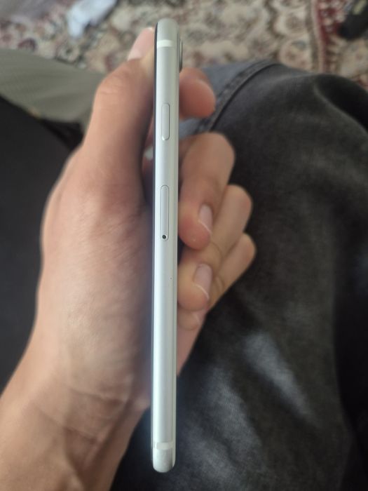 продам или обменяю айфон се2 Iphone se2