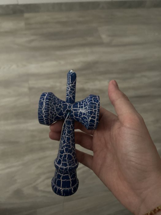 kendama albastra
