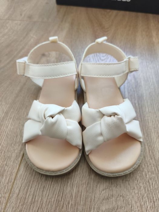 Сандали 23 номер H&M