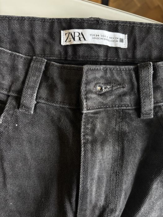 Прави черни дънки