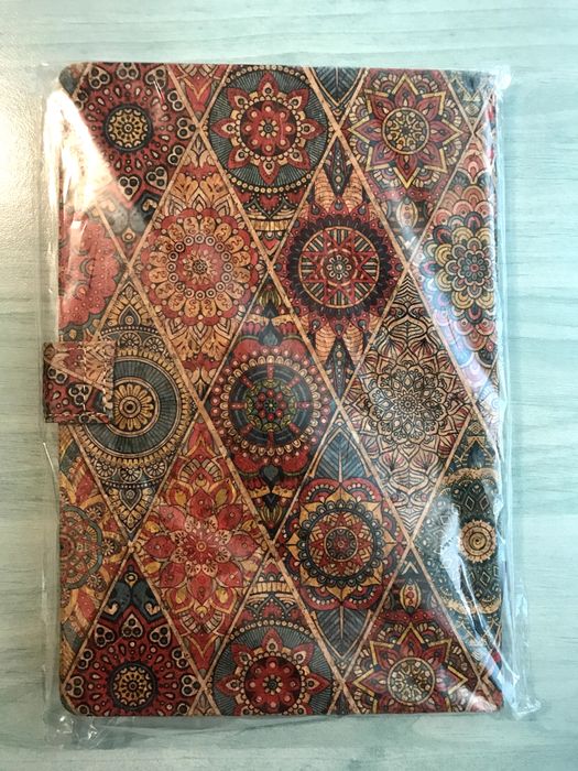 Agendă nouă (model floral)
