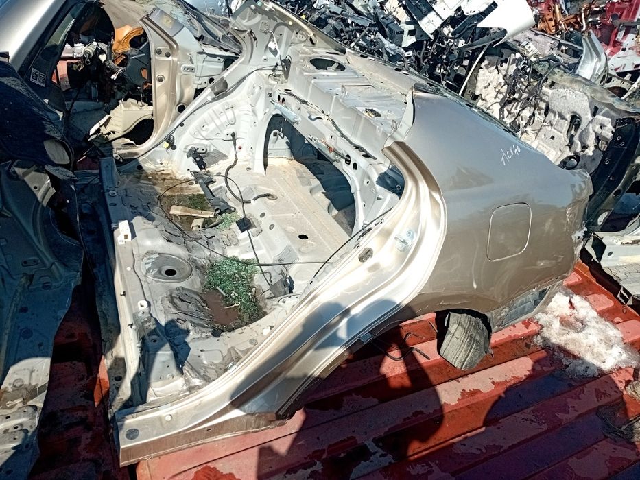 Задняя часть Toyota Camry 40