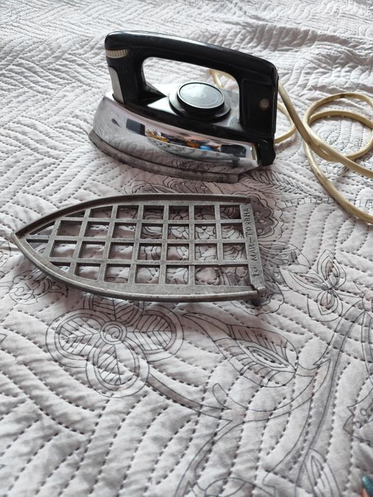 Ретро руска ютия!!!