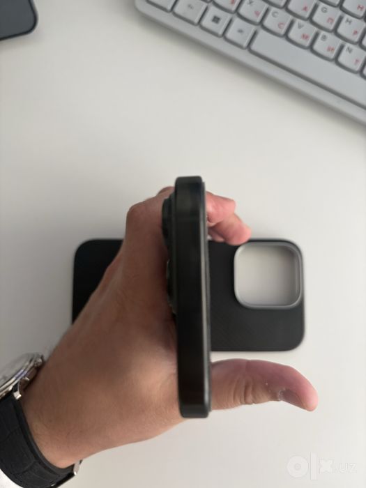 Iphone 16 pro black