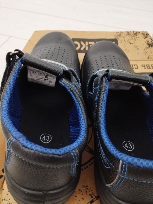 строительные сандали